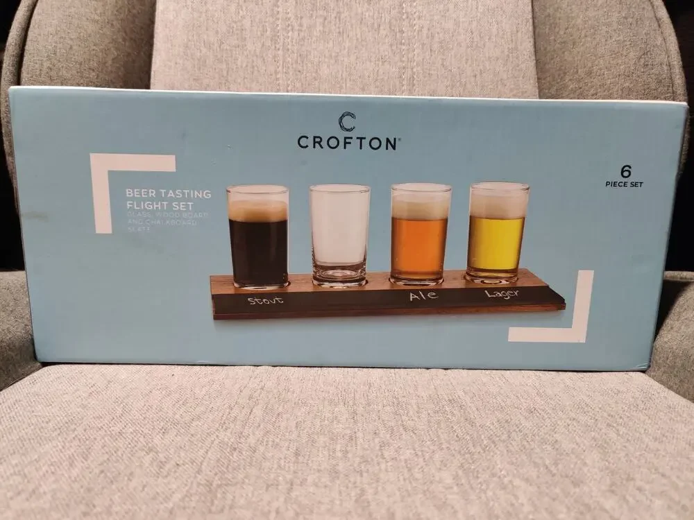 Crofton Beer Tasting Flight Set 4 Glasses w/ Wooden Board & Chalkboard Brand New